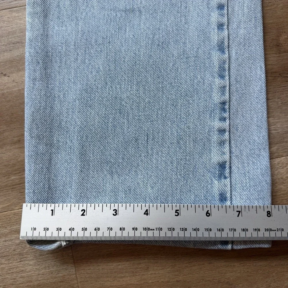 Vintage Levis 505 Jeans Men 32x30 Blue Regular Fit Light Wash Denim 90s (Hemmed)